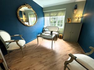 Dining Room- click for photo gallery